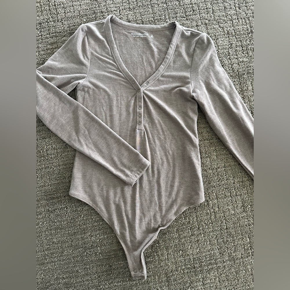 Long sleeve Abercrombie bodysuit